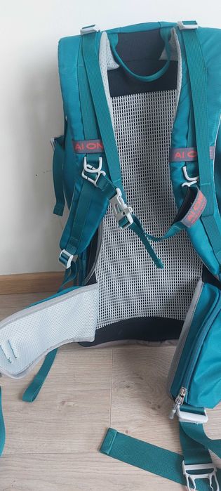 Дамска туристическа раница 35L