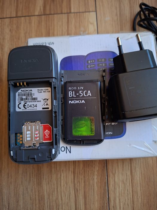 Telefon seniori Nokia,model ro.