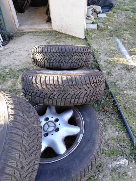 Джанти с Зимни Гуми 15ц.Мерцедес Ц Кл.