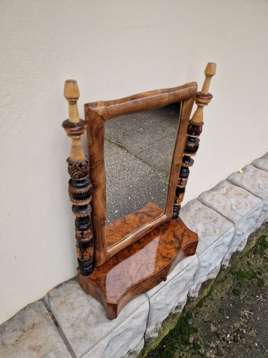 Прекрасна антикварна холандска конзола с огледало