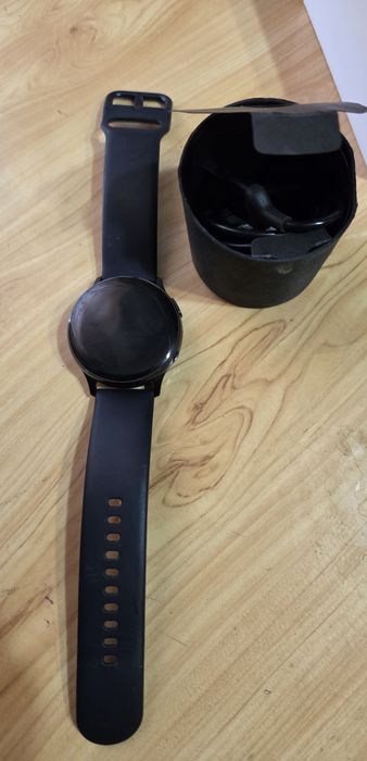 Продам смарт часы самсунг.
