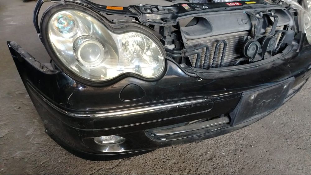 Телевизор передняя часть   мерседес w203