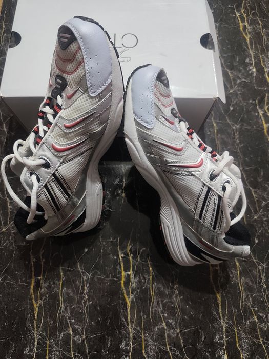 Маратонки "Donnay"