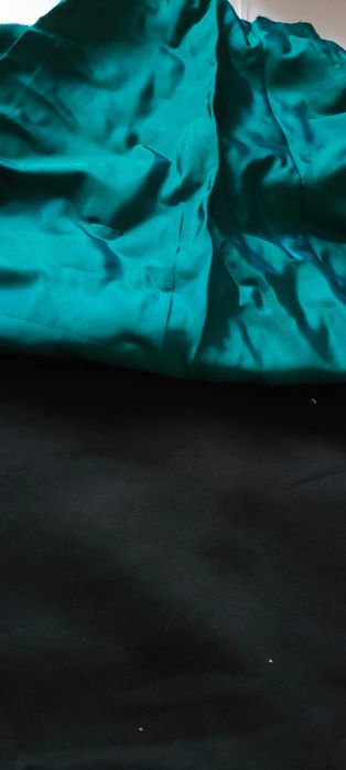 Отрезы тканей плотные