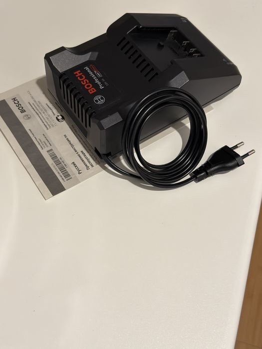 GAL18V-40 Incarcator rapid Li-Ion