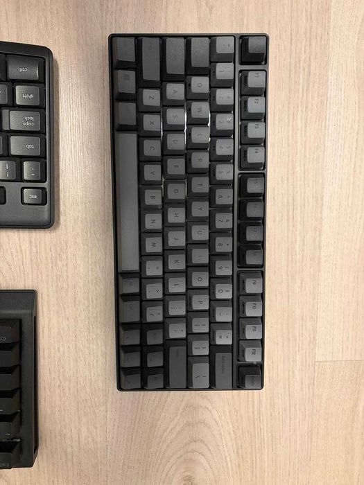 Vand colectie de tastaturi high-end