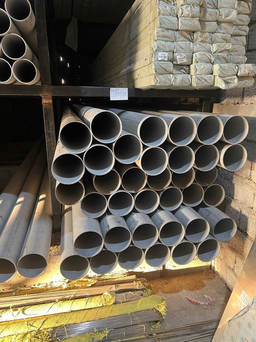 Bezshovny Nerjaveyka Truba 159 3.0mm va 3.5mm 304marka Nalichiyda bor