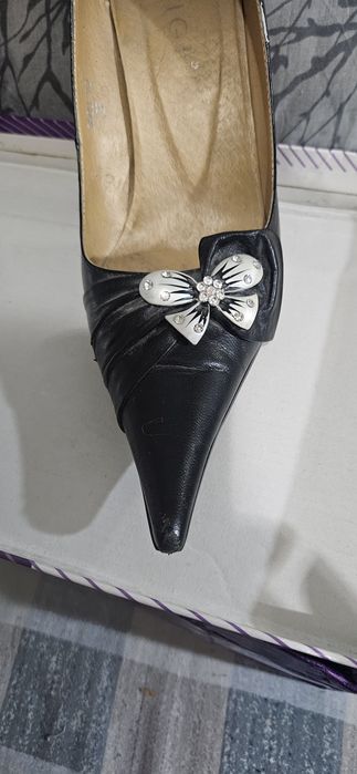 Продам кожане туфли