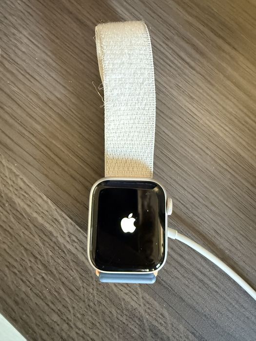 Apple Watch SE 2023 GPS 40 mm | 92% Battery Health | Cutie + 5 curele