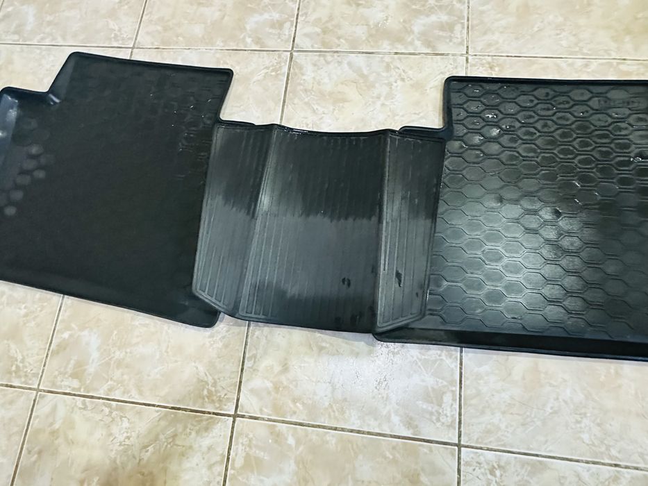 продам полики на Хендай Туксон