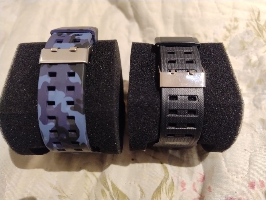 Doua ceasuri (ambele la prețul afișat )