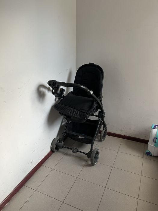 Продам коляску люльку 2 блока за 10 тысяч