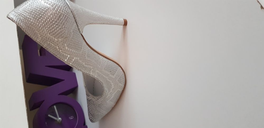 Pantofi piele argintiu marime 36