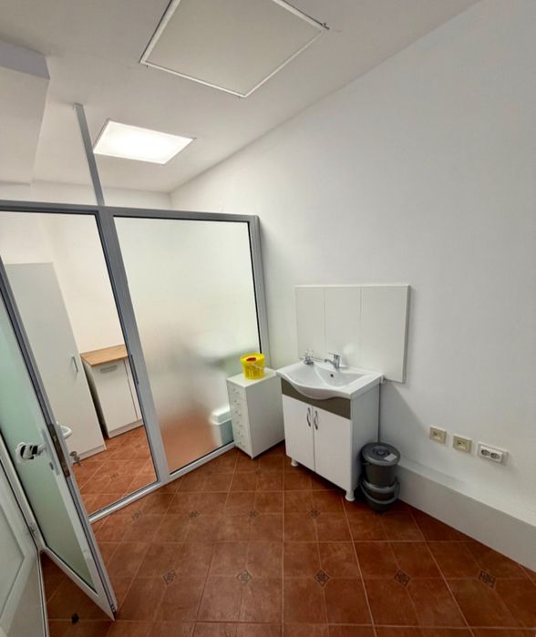 Дава се под наем Офис в София, Белите брези - 32 кв.м за 498.27 € - Снимка #3