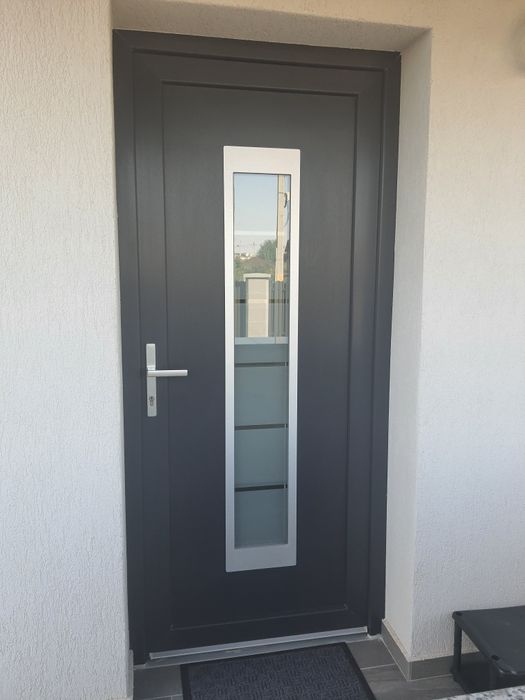 Ferestre si usi pvc cu geam termopan de la producator !