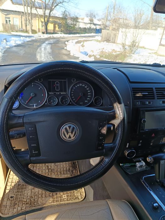 Vând vw Touareg 2.5 tdi