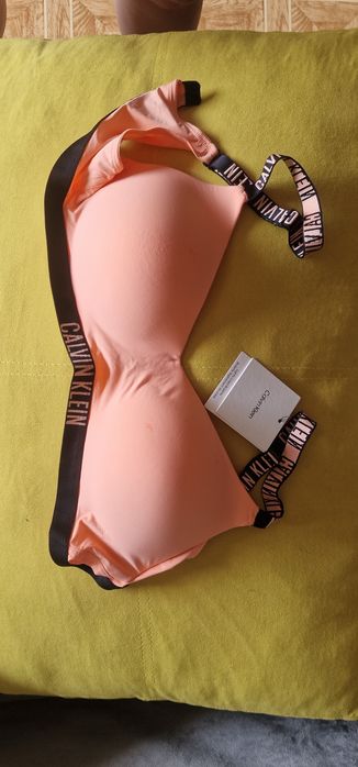 Бюстгалтер calvin klein (без косточек)