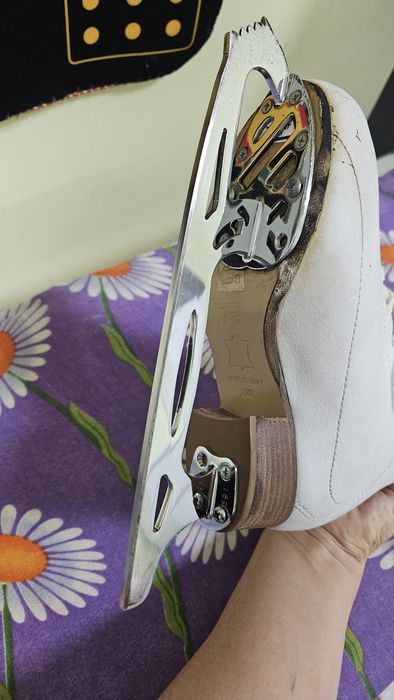 Коньки профессиональные Риспорт Роял про