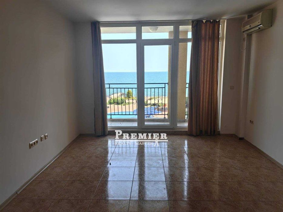 Продава се Тристаен апартамент в Ахелой - 100 кв.м за 999 €/кв.м - Снимка #1