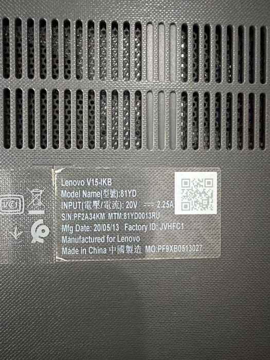 Ноутбук Lenovo v15