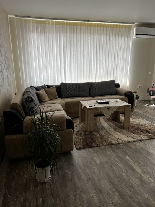 Продава се Тристаен апартамент в Добрич, Център - 110 кв.м за 1020 €/кв.м - Снимка #1