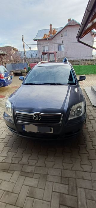 Vând Toyota Avensis