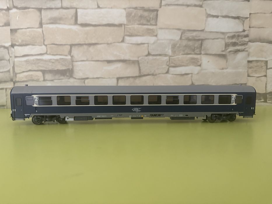 Vagon h0 CFR Amintiri Feroviare AF20028 (vagon de clasa a 2-a; AVA200)