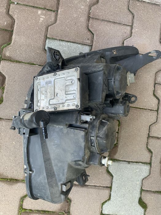 Фар ляв десен ситроен С5 citroen c5 ксенон