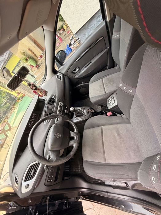 RENAULT Scenic 2013 — imagine 4