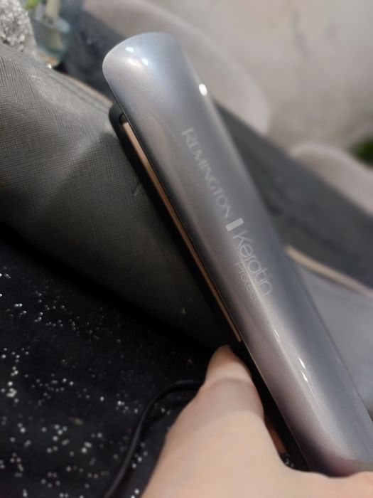 Преса за коса Remington Keratin