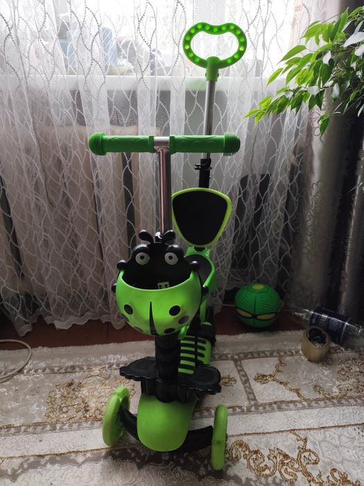 Продам самокат детский