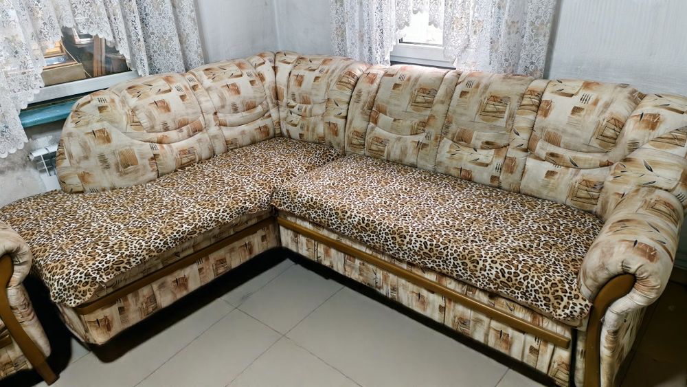 Диван для гостиной