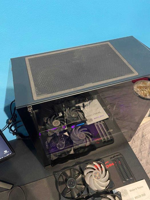 PC кутия Cooler Master MasterBox MB520 RGB – отлично състояние