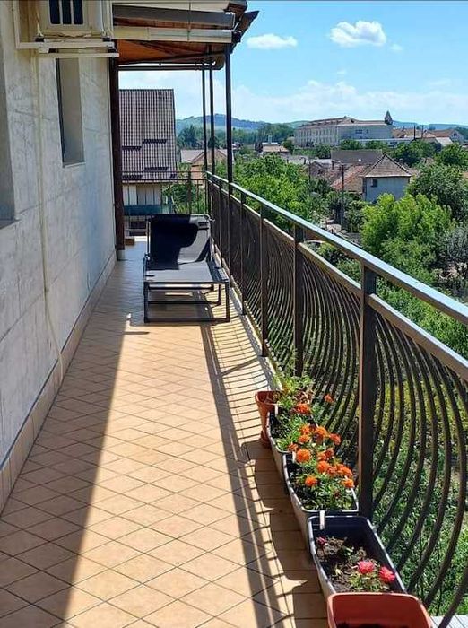 Persoana fizica vand apartament de 3 camere in Gherla