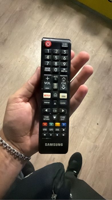 Телевизор Samsung SMART-TV 32”