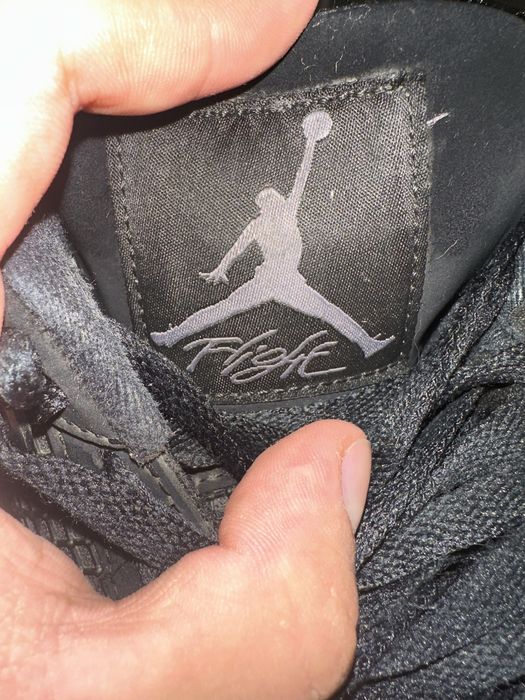 Jordan 4 black cat