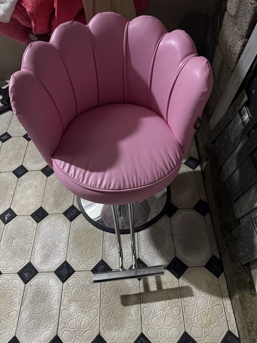 Продается кресло для салона красоты