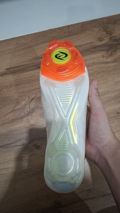 Бутсы Nike Luna phantom (белые)