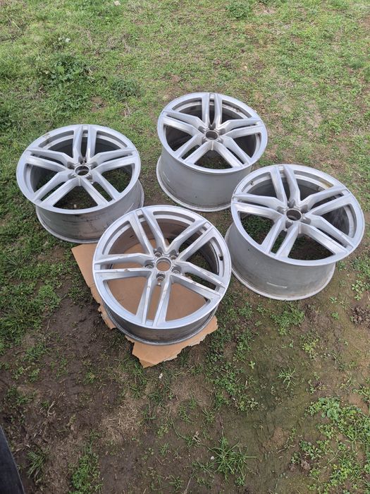 Оригинални 19 цола джанти за AUDIi R8