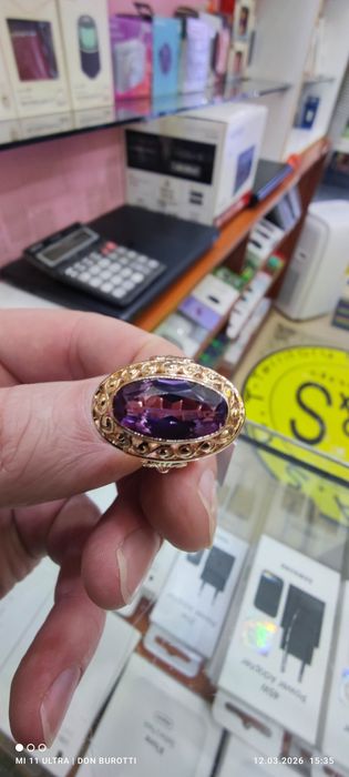 Золотое женское кольцо