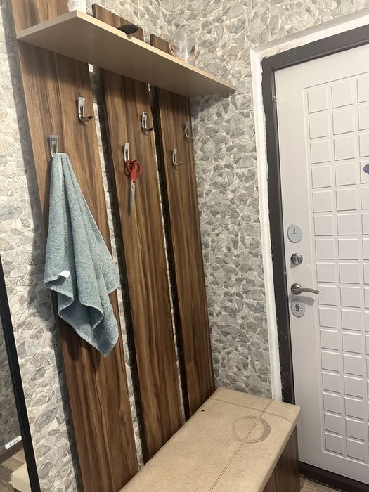 ПРИХОЖАЯ красивая