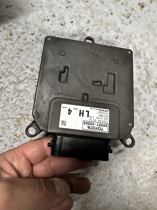 Calculatir far toyota rav 4.cod:89907-42060.
