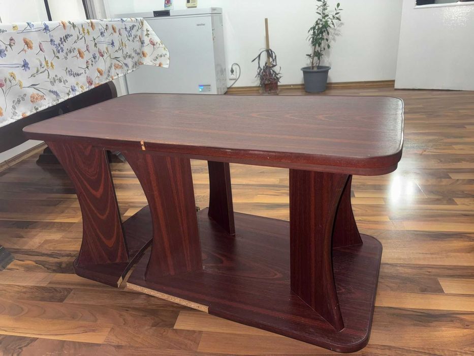 Masa de cafea utilizata