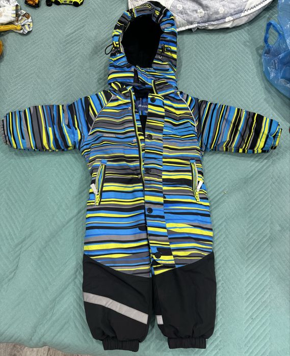 Продам детскую куртку от1 до 2 года