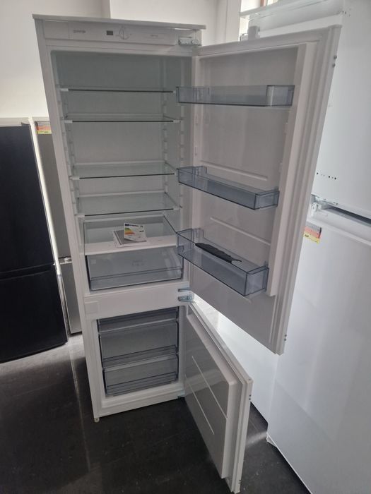 Хладилник за вграждане Gorenje A++ No frost