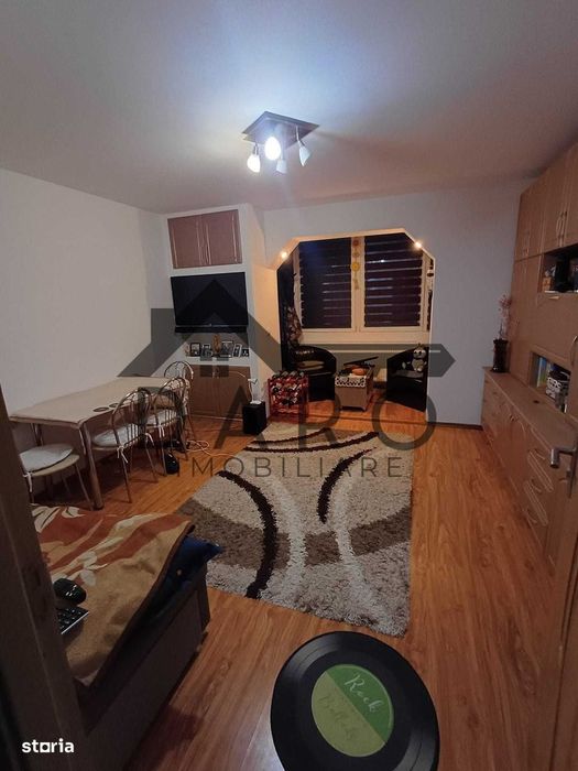 Oferim spre vânzare apartament cu 3 camere Dambu Pietros