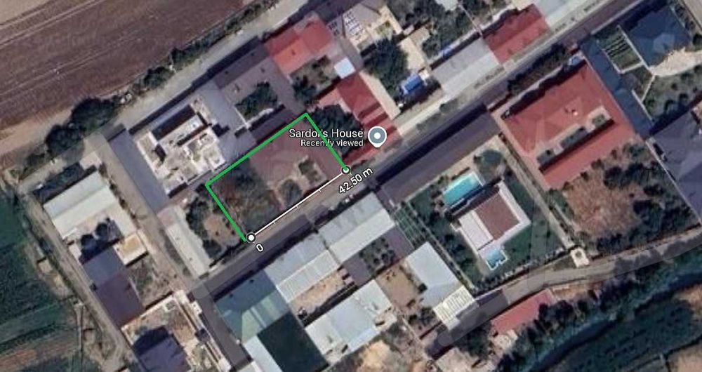 Продается участок с домом коробкой (12 соток) в центре Кибрая