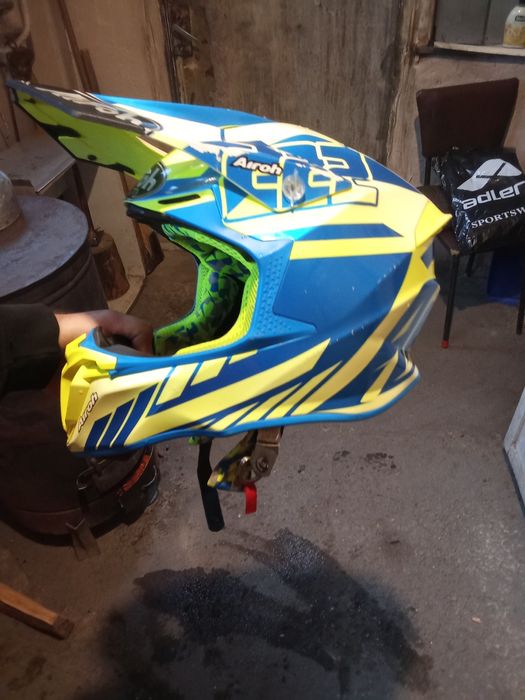 Кросова.каска Айрох Twist