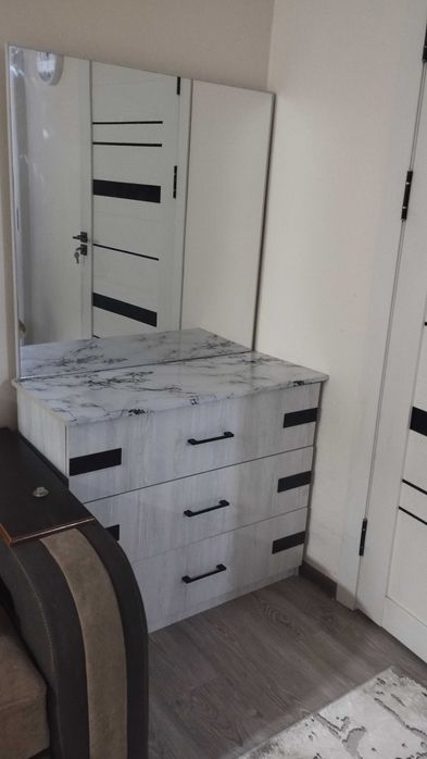 Трюмо для спальни