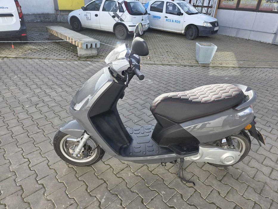 Peugeot E-VIVACITY scuter electric L1e